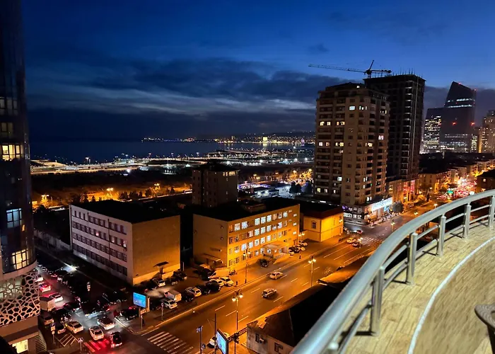 Sea View Apartment By Baku Housing