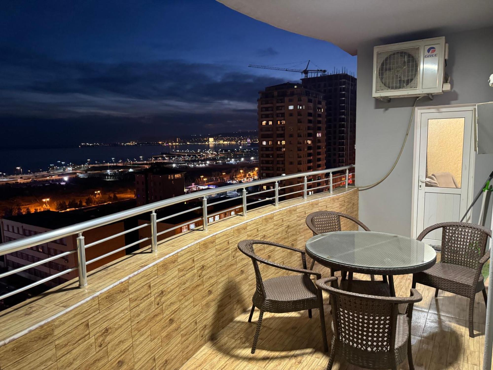 Apartment Sea View By Housing Baku