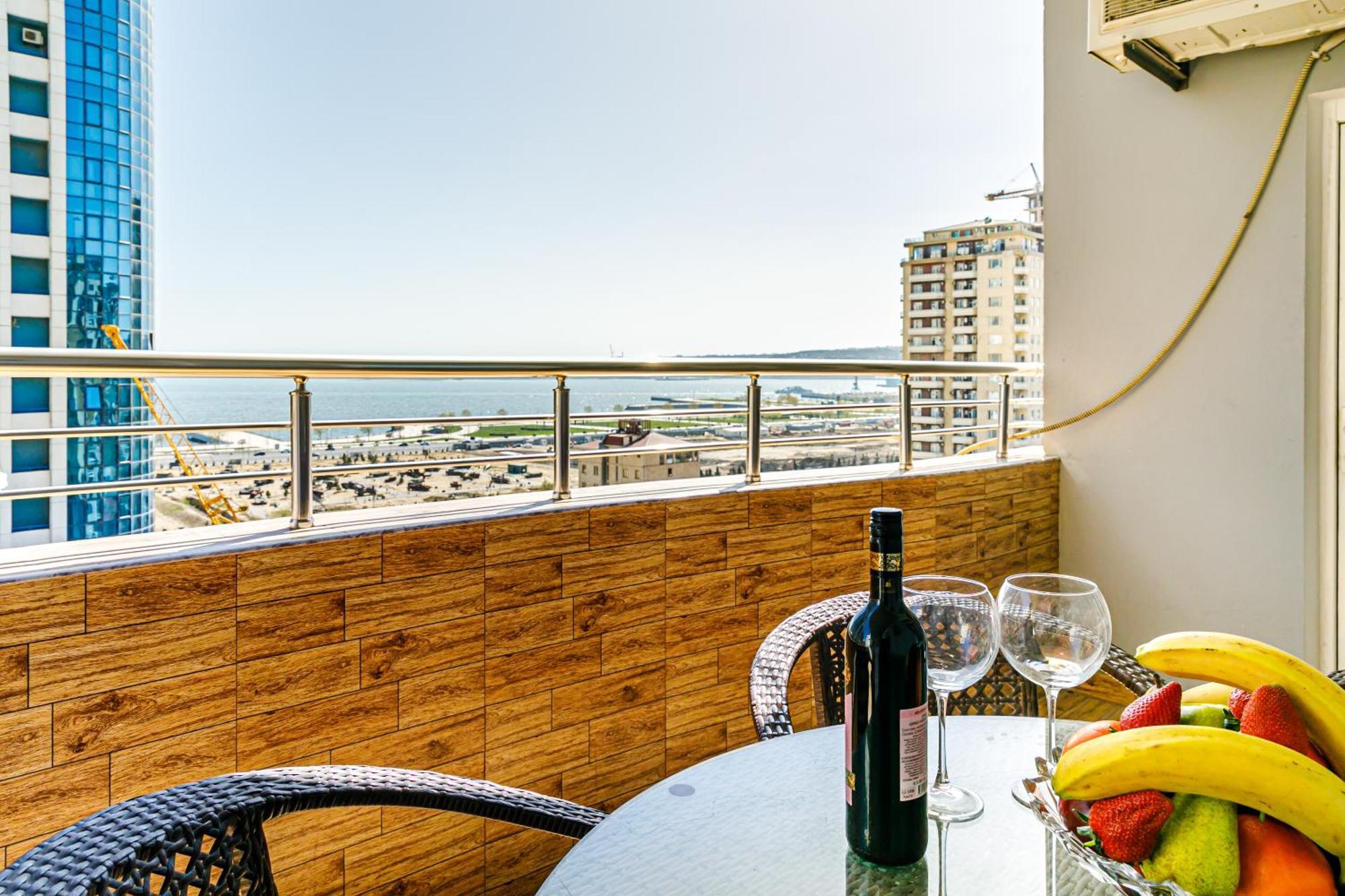 Apartment Sea View By Housing Baku